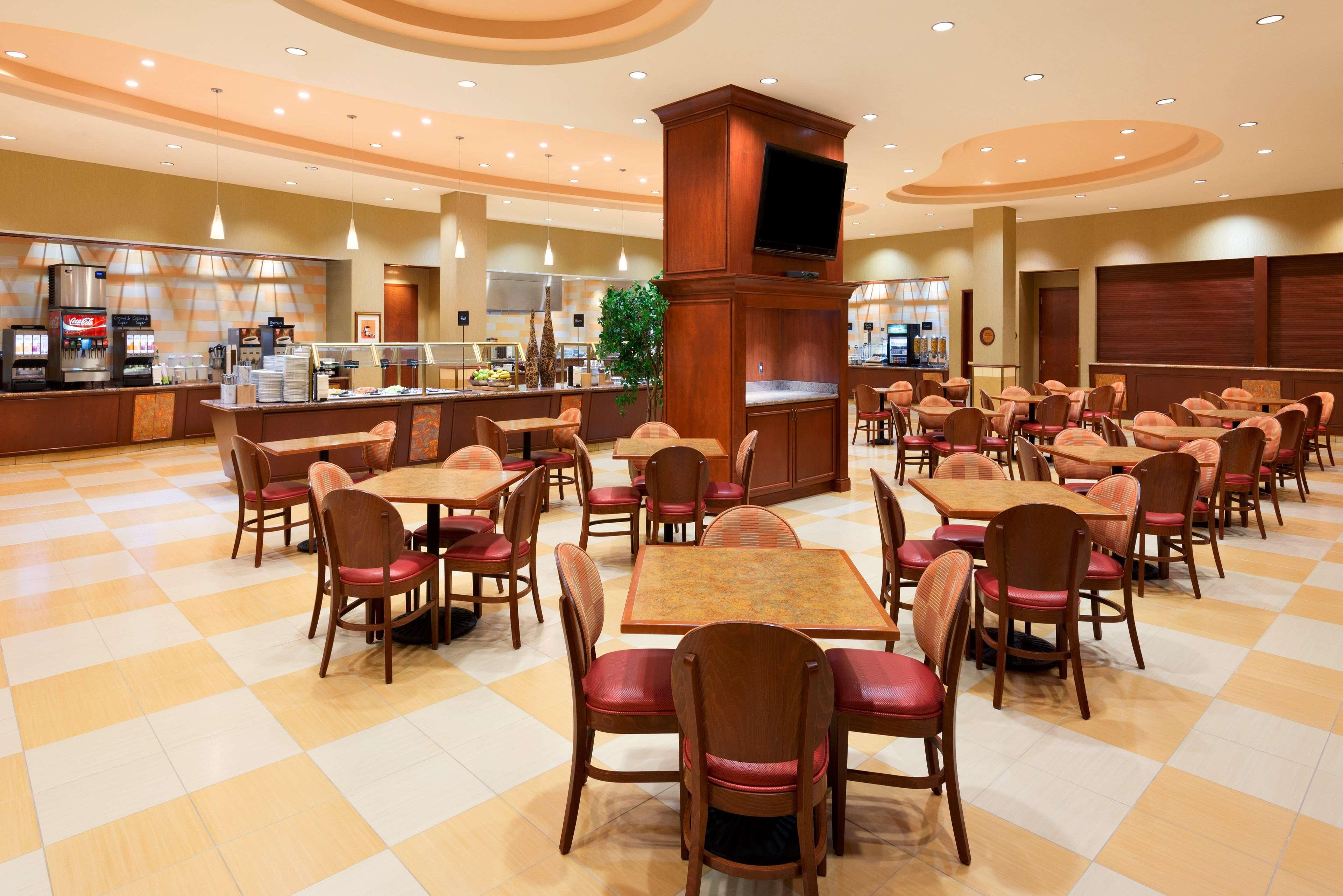 Embassy Suites By Hilton Norman Hotel & Conference Center Dış mekan fotoğraf